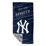Yankees Splitter Beach Towel with Mesh Bag - Blue